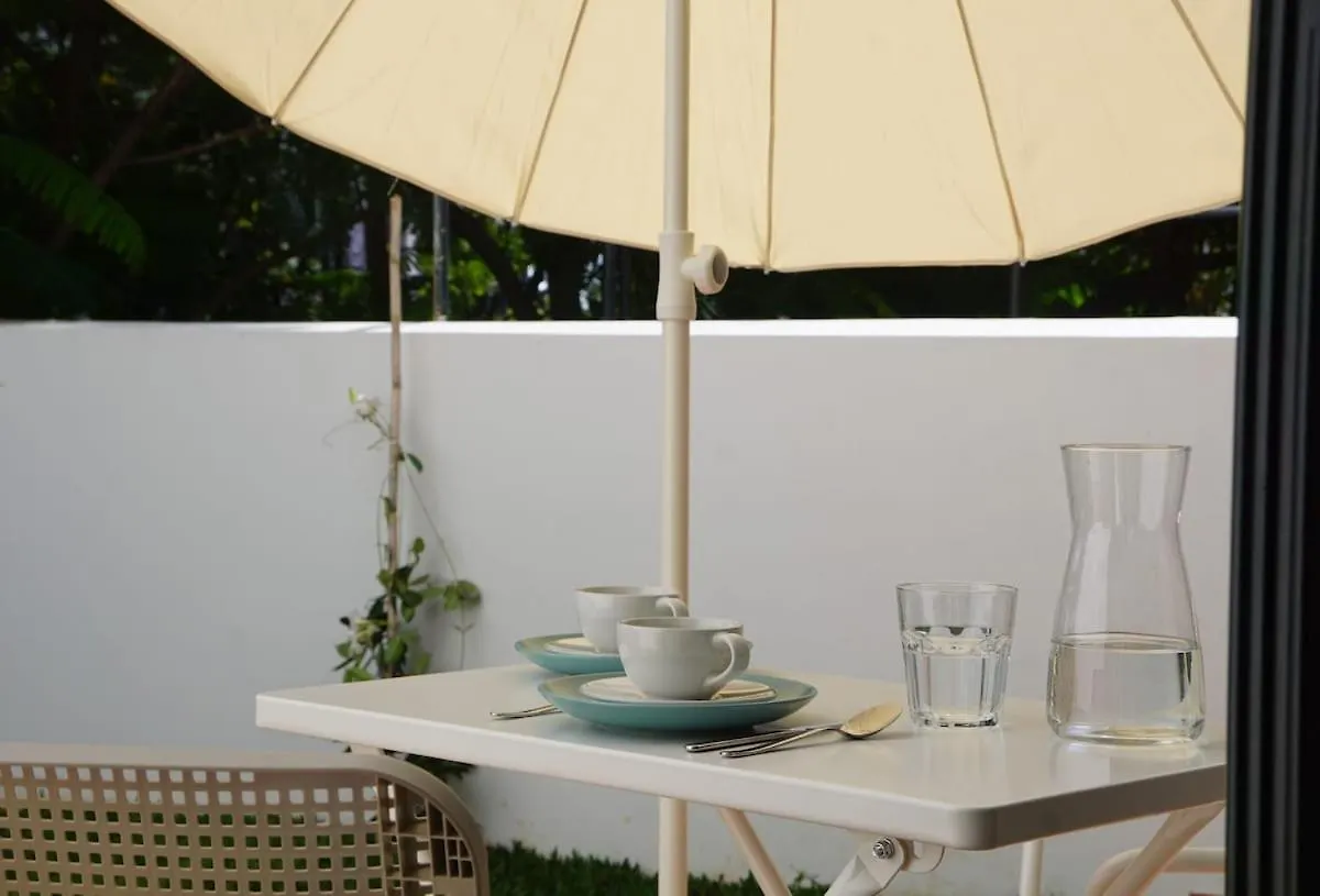Alamos Charming Apartments - Garden 丰沙尔 0*,  葡萄牙