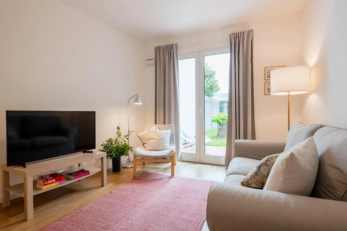 Alamos Charming Apartments - Garden location